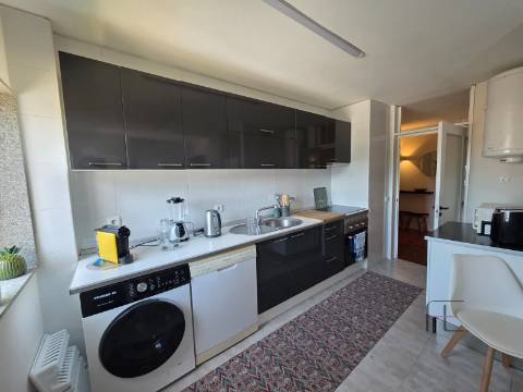 Apartamento T4 Arrendamento em São Mamede de Infesta e Senhora da Hora,Matosinhos