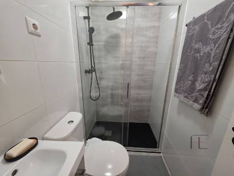 Apartamento T4 Arrendamento em São Mamede de Infesta e Senhora da Hora,Matosinhos