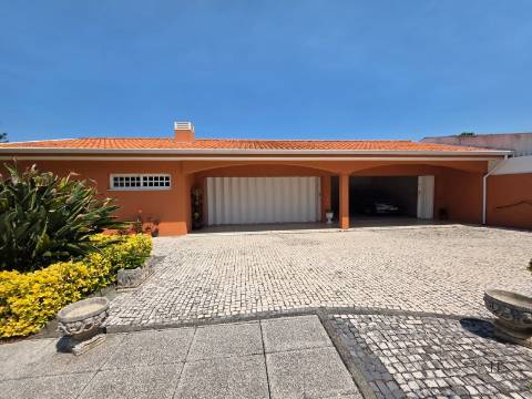 Moradia T4 Venda em Arcozelo,Vila Nova de Gaia
