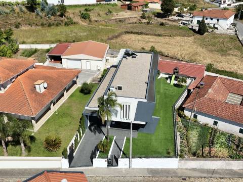 Moradia T3 Venda em Gandra,Paredes