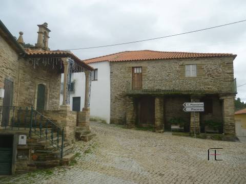 Moradia Geminada T3 Venda em Açoreira,Torre de Moncorvo
