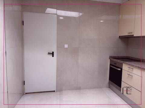 Moradia T3+1 Venda em Campanhã,Porto