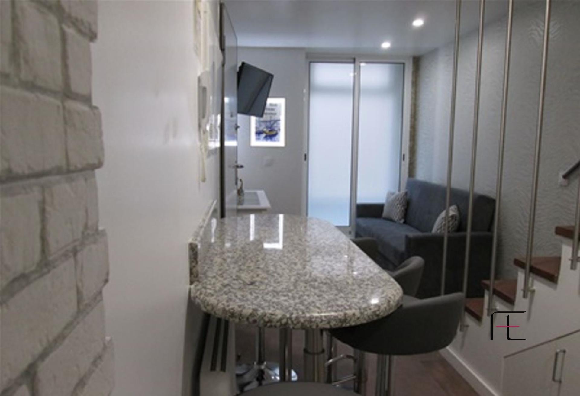 Apartamento T1 DUPLEX Arrendamento em Cedof
<!DOCTYPE html>
<html lang=