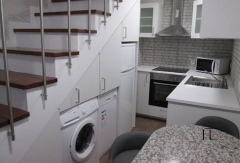 Apartamento T1 DUPLEX Arrendamento em Cedofeita, Santo Ildefonso, Sé, Miragaia, São Nicolau e Vitória,Porto