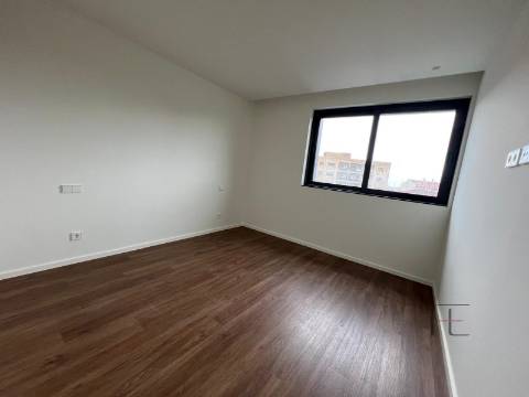 Apartamento T2 Venda em Mafamude e Vilar do Paraíso,Vila Nova de Gaia