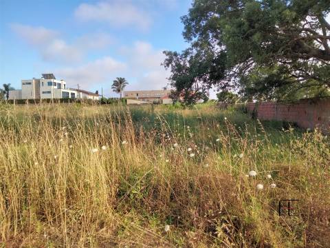Terreno 1571m² com projeto | São Félix da Marinha – Espinho