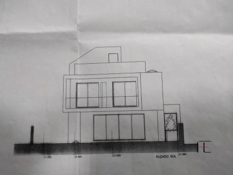 Terreno 1571m² com projeto | São Félix da Marinha – Espinho