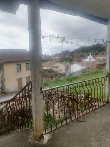 Moradia para Restaurar T3 Venda em Mogadouro, Valverde, Vale de Porco e Vilar de Rei,Mogadouro