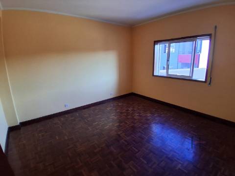 Apartamento T2 Venda em Baguim do Monte (Rio Tinto),Gondomar