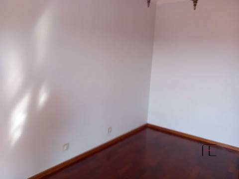 Apartamento T2 DUPLEX Venda em Gondomar (São Cosme), Valbom e Jovim,Gondomar