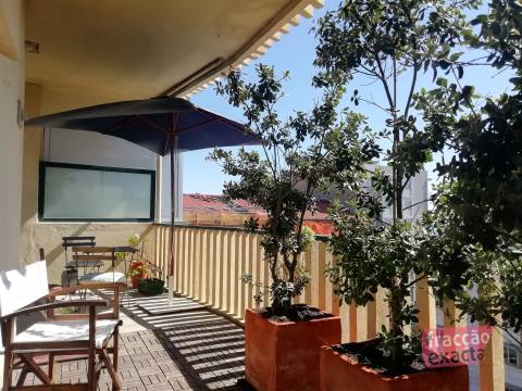 Apartamento T2 Arrendamento em Aldoar, Foz do Douro e Nevogilde,Porto
