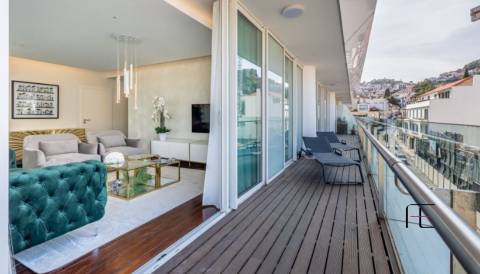 Apartamento T4 Venda em Funchal (Sé),Funchal
