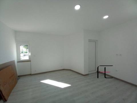 Apartamento T2 Venda em Amora,Seixal