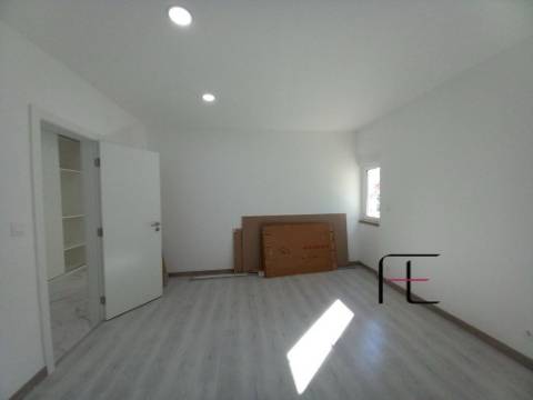 Apartamento T2 Venda em Amora,Seixal