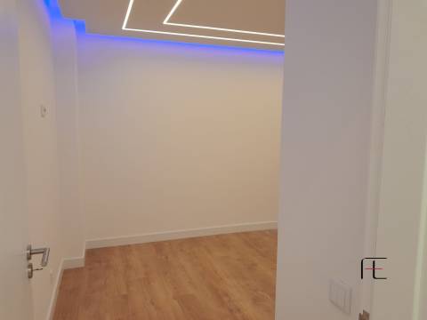 Apartamento T2 Venda em Quarteira,Loulé