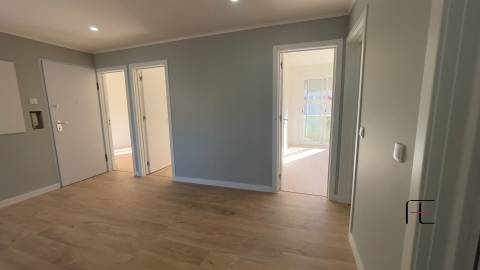 Apartamento T3 Venda em Águas Livres,Amadora