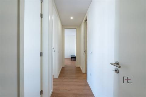 Apartamento T3 Venda em Mafamude e Vilar do Paraíso,Vila Nova de Gaia