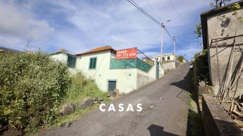MORADIA T2 NO ARCO DA CALHETA