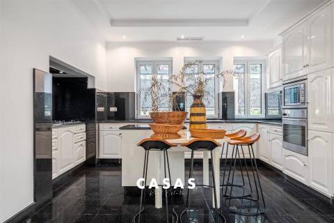 Chalet T4 Venda em Funchal (Sé),Funchal