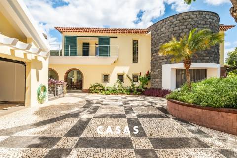 Chalet T4 Venda em Funchal (Sé),Funchal