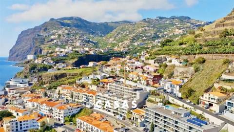 APARTAMENTO T2 DE LUXO COM 188m² NA BAIA DE CÂMARA DE LOBOS - ILHA DA MADEIRA