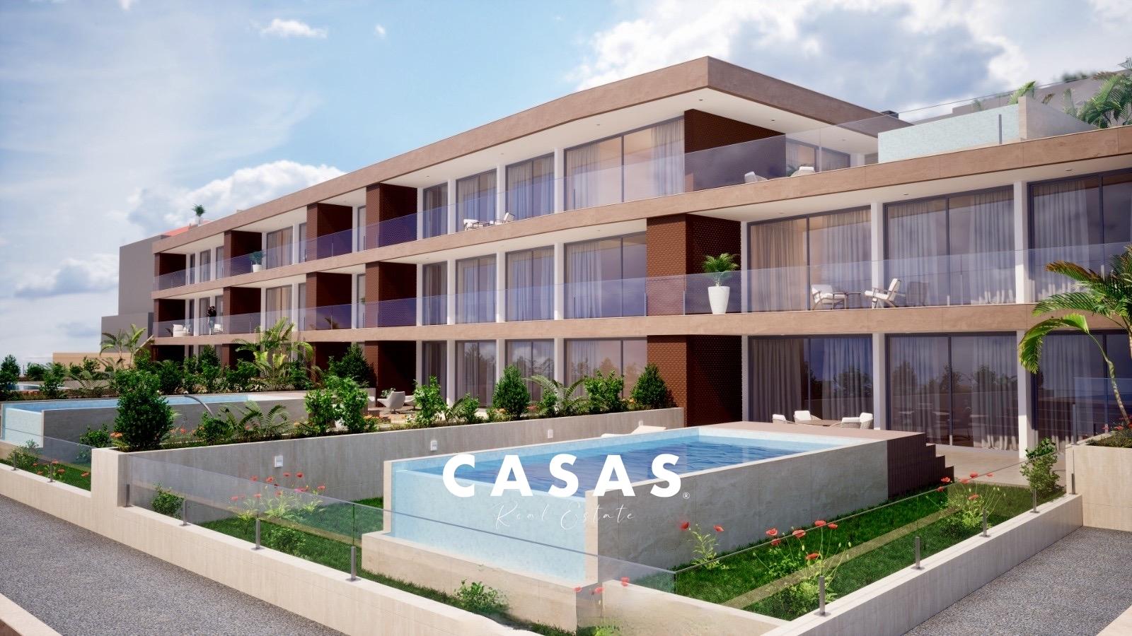 Apartamento de 248 m² C/ Terraço e Piscina Privativa, 2 suites, 2 lugares de Estacionamento