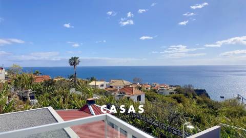MORADIA DE LUXO NO FUNCHAL - ILHA DA MADEIRA