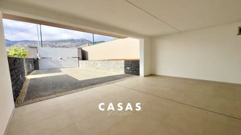 MORADIA DE LUXO NO FUNCHAL - ILHA DA MADEIRA