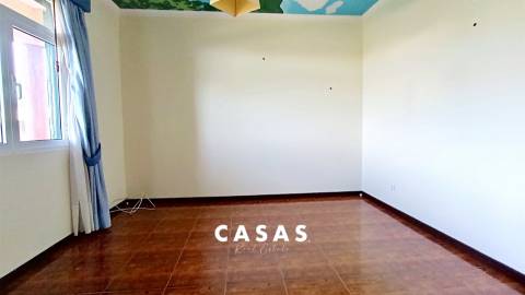 Moradia T4 Venda em Estreito de Câmara de Lobos,Câmara de Lobos