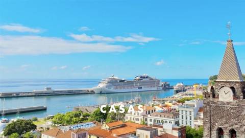 LUXURY PENTHOUSE T3  C/ PISCINA PRIVADA de Luxo no Centro do Funchal, Ilha da Madeira