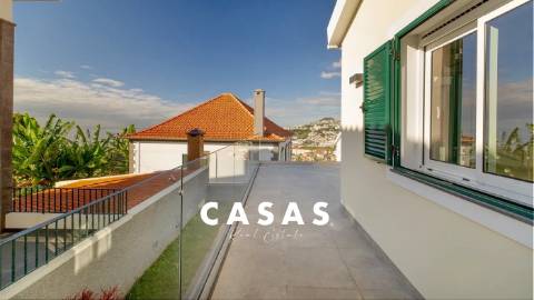 Moradia Isolada T4 Venda em Funchal (Santa Maria Maior),Funchal