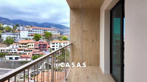 APARTAMENTO T3 NO FUNCHAL, SÃO MARTINHO