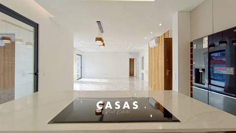 PENTHOUSE T3 no Caniço, Santa Cruz | ILHA DA MADEIRA