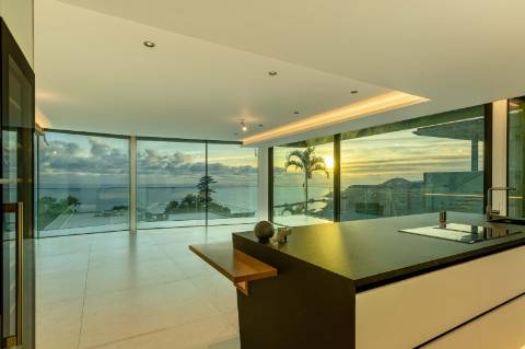 Moradia T4 Venda em Funchal (Santa Maria Maior),Funchal