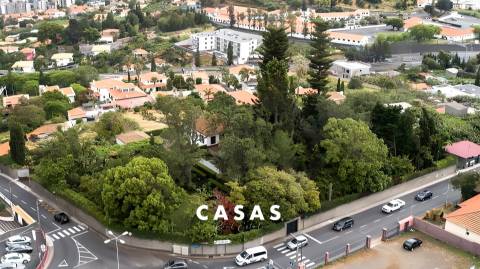 Quinta do Esmeraldo – Um Tesouro Histórico à Venda no Coração do Funchal