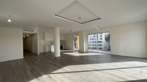 Apartamento T3+1 Venda em Funchal (Sé),Funchal