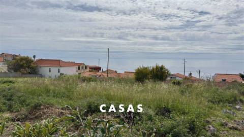 Lote de Terreno Rústico com 1.041m², no Arco da Calheta