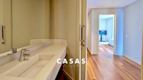 APARTAMENTO T2 DE LUXO A BEIRA MAR NO FUNCHAL