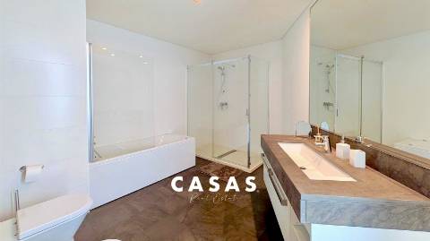 APARTAMENTO T2 DE LUXO A BEIRA MAR NO FUNCHAL
