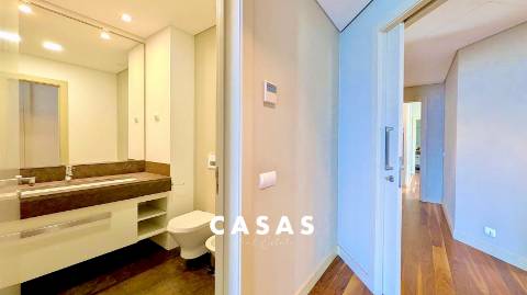 APARTAMENTO T2 DE LUXO A BEIRA MAR NO FUNCHAL