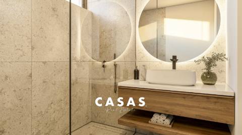 APARTAMENTO T3 COM 218.15 m² NO FUNCHAL, ILHA DA MADEIRA.