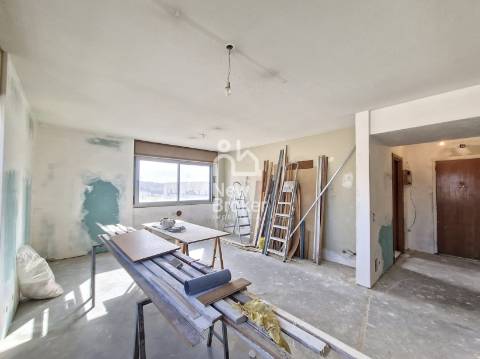 Apartamento T3 Venda em Carnide,Lisboa