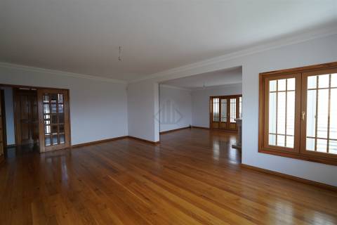 Moradia T4 Venda em Gulpilhares e Valadares,Vila Nova de Gaia