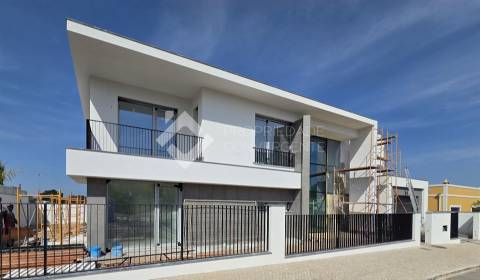 Moradia Isolada T5 com piscina - Azeitão