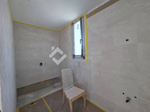 Moradia Isolada T5 com piscina - Azeitão