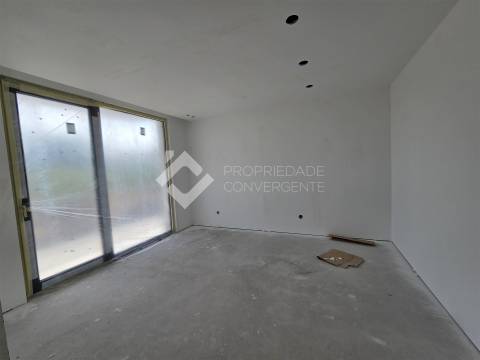 Moradia Isolada T5 com piscina - Azeitão