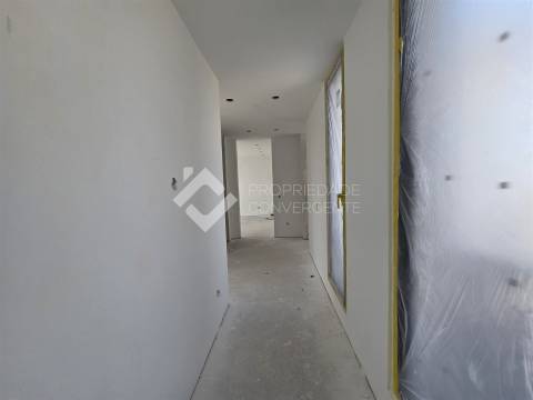 Moradia Isolada T5 com piscina - Azeitão