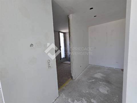 Moradia Isolada T5 com piscina - Azeitão