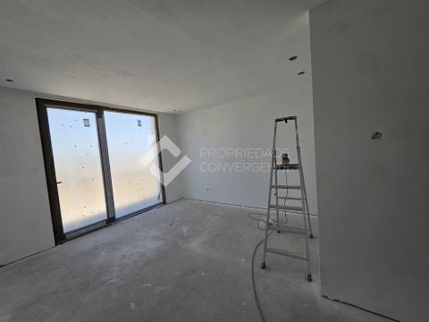 Moradia Isolada T5 com piscina - Azeitão