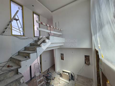 Moradia Isolada T5 com piscina - Azeitão